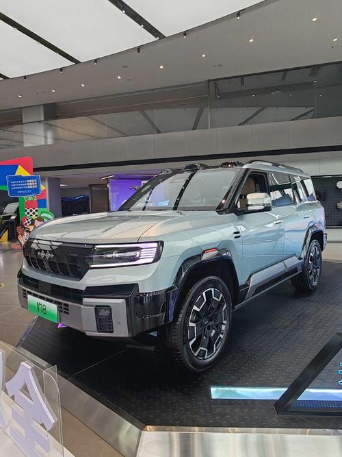 深圳福田区晶恒飞企业管理咨询比亚迪方程豹硬派越野的爆款，英菲尼迪35周年与你共成长